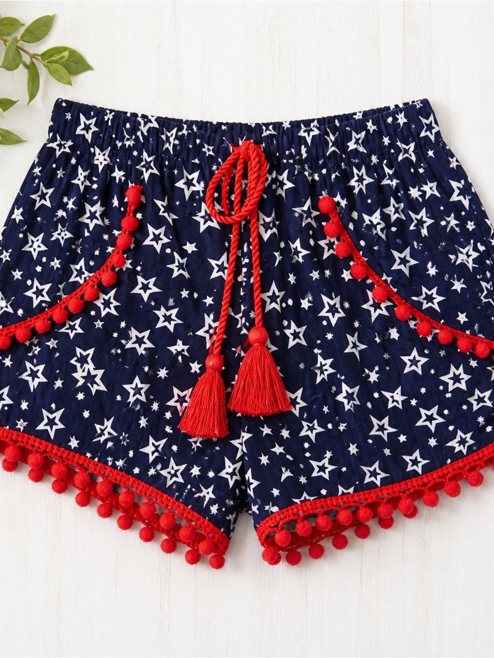 Boutique Navy Star Print Pom Trim Shorts – NWT – Size Small 🇺🇸✨